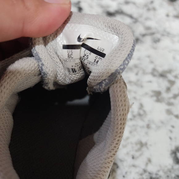 Kids Nike Shoes (🌵FOR BUNDLES ONLY) - Picture 5 of 5